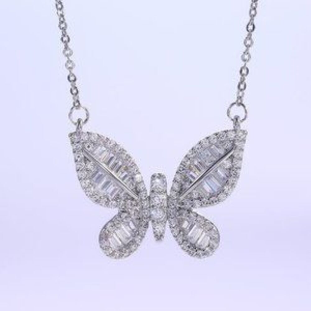 NEW 18K White Gold Diamond Butterfly Necklace A2